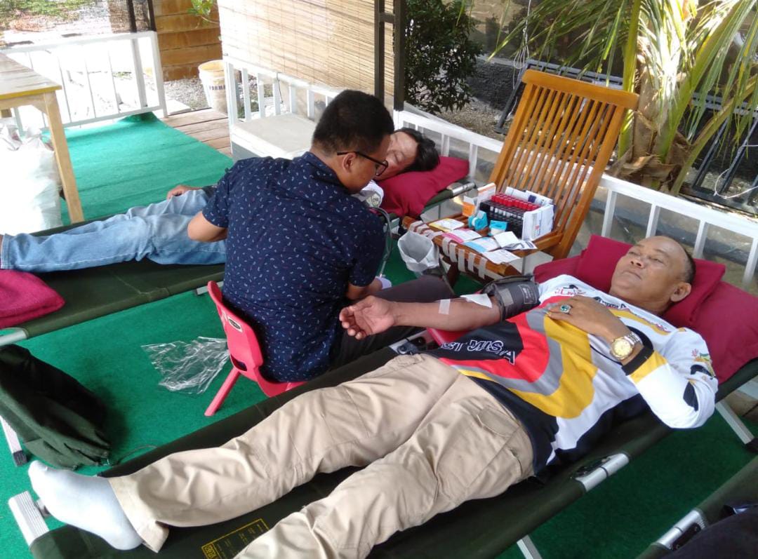 Ulang Tahun Komunitas Sepedah Sehat Sukasari mengadakan Donor Darah dan Sunatan masal